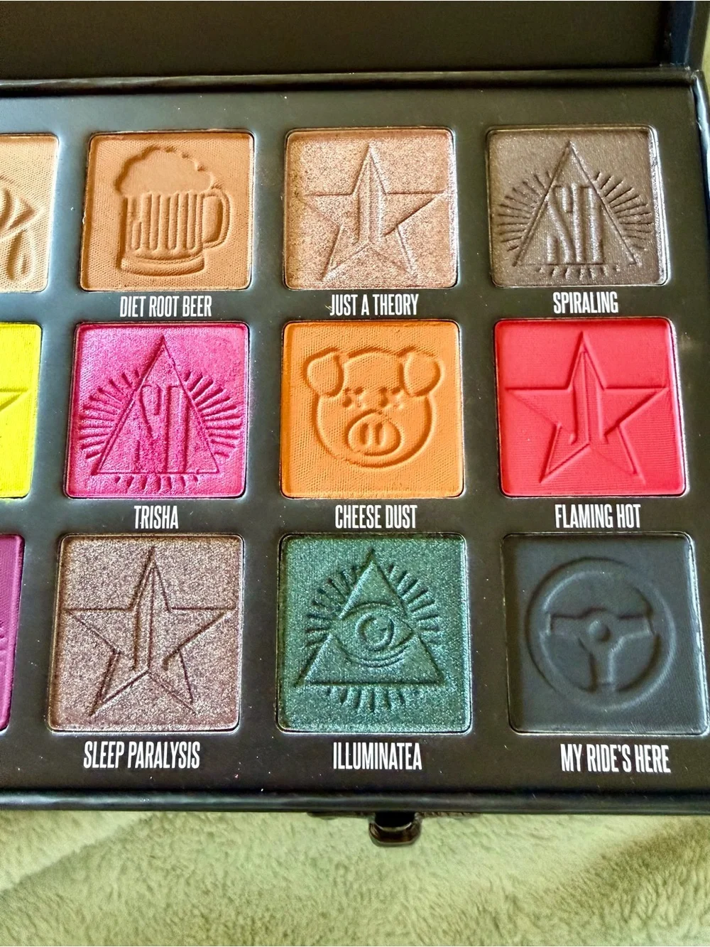 Jeffree Star x Shane Dawson Conspiracy Palette BNIB